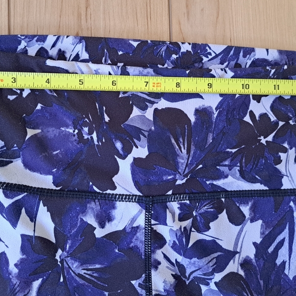 Fabletics leggings Mesh Bottom women's size M - Picture 6 of 11